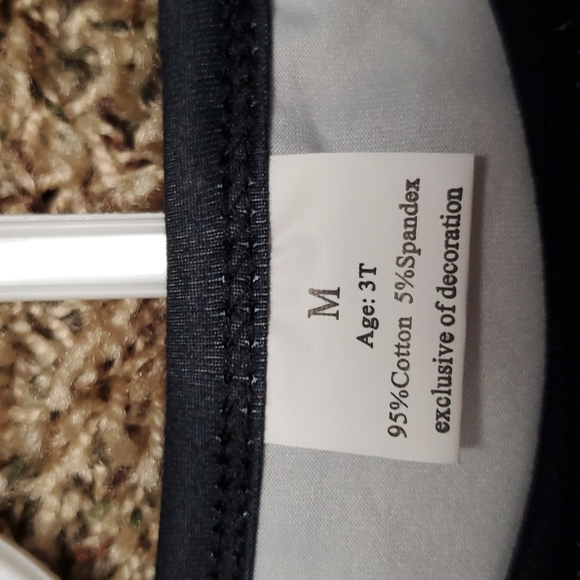 Santa outfit for toddler - Picture 4 of 6